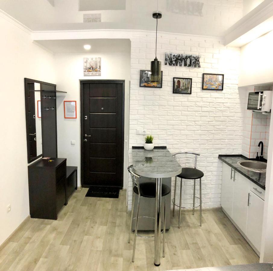 Apartment Studio New York 92 Irpin Bagian luar foto